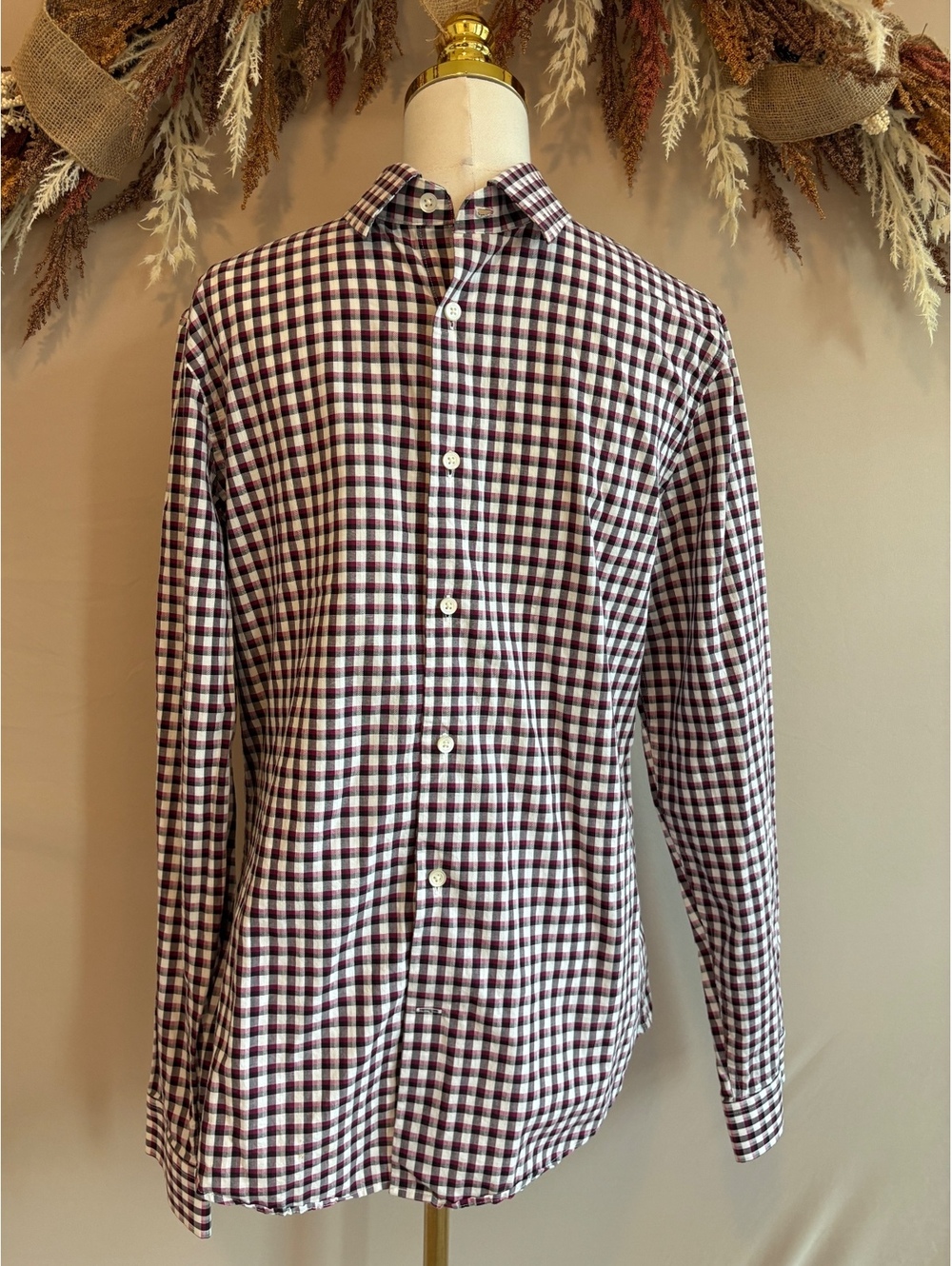 Express Men's Fitted Long Sleeve Button-Down Shirt, Medium, Burgundy and White G